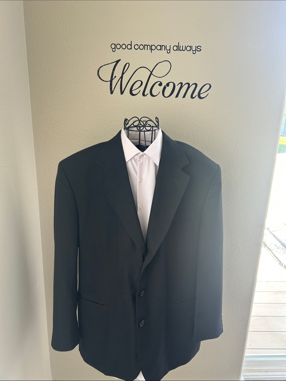 City Streets Black Men's Three Button Suit Jacket